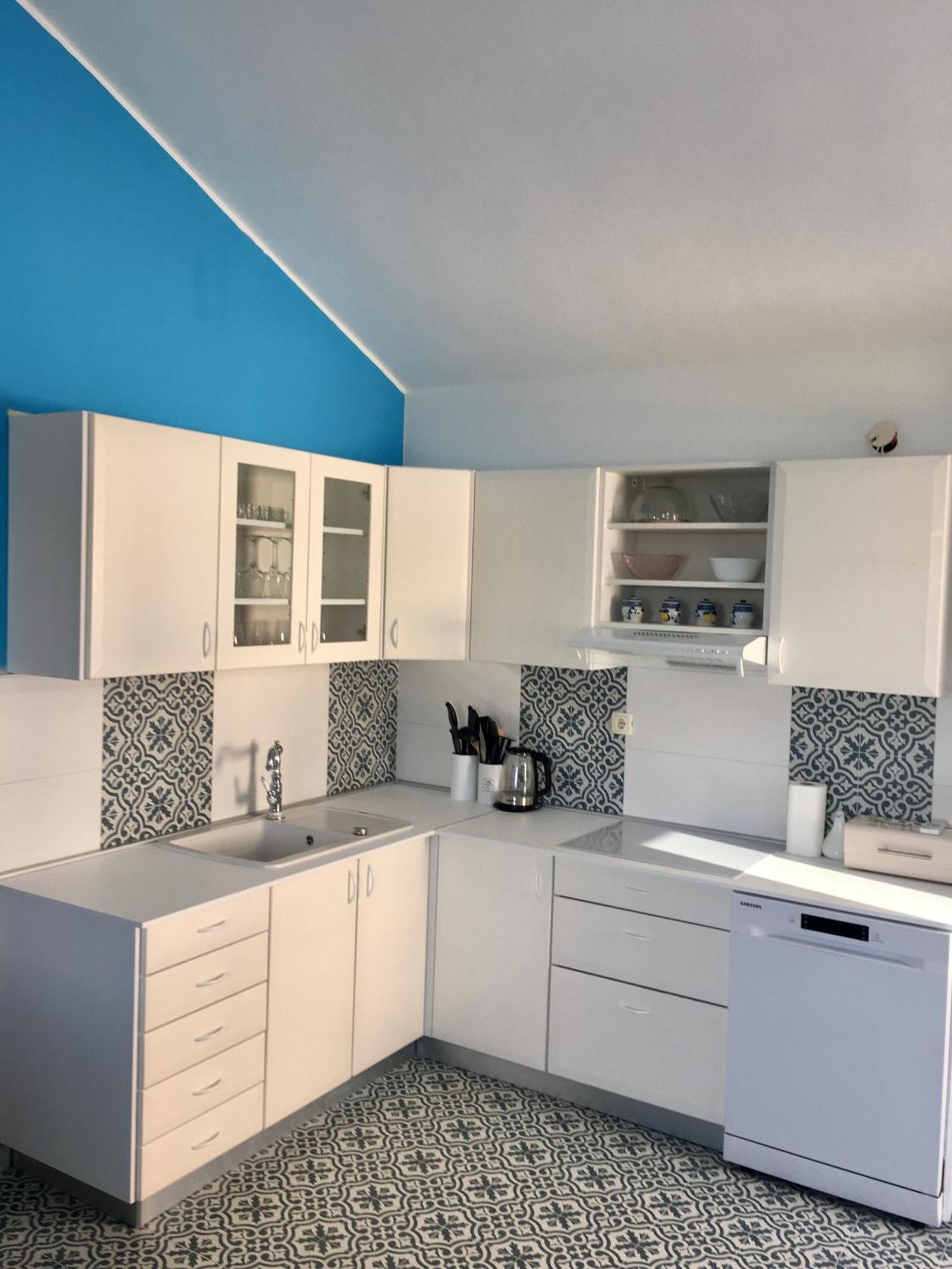 Land And Sea Apartment Primosten Exterior photo